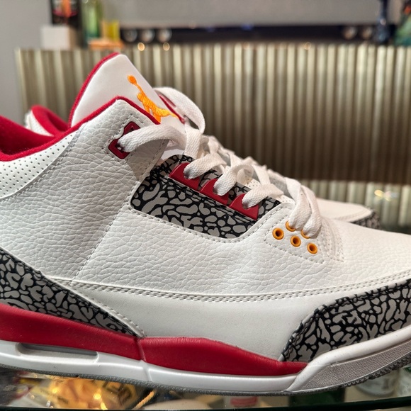 Jordan 3 cardinal red size 12, worn four times - Picture 4 of 4
